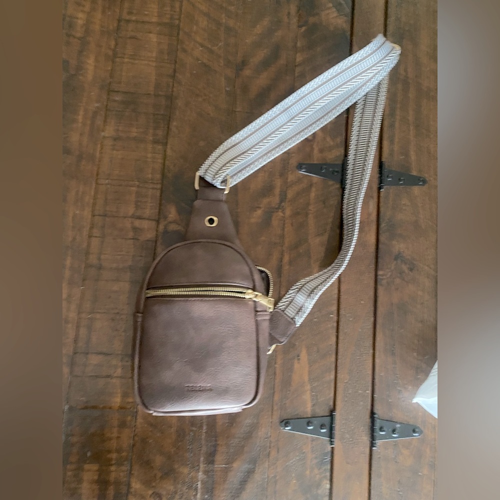 Cross body purse